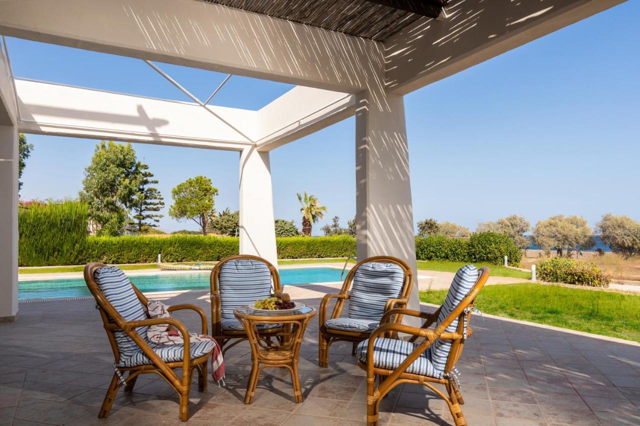 The "Perfect Beach House" Villa Lacónia Exterior foto